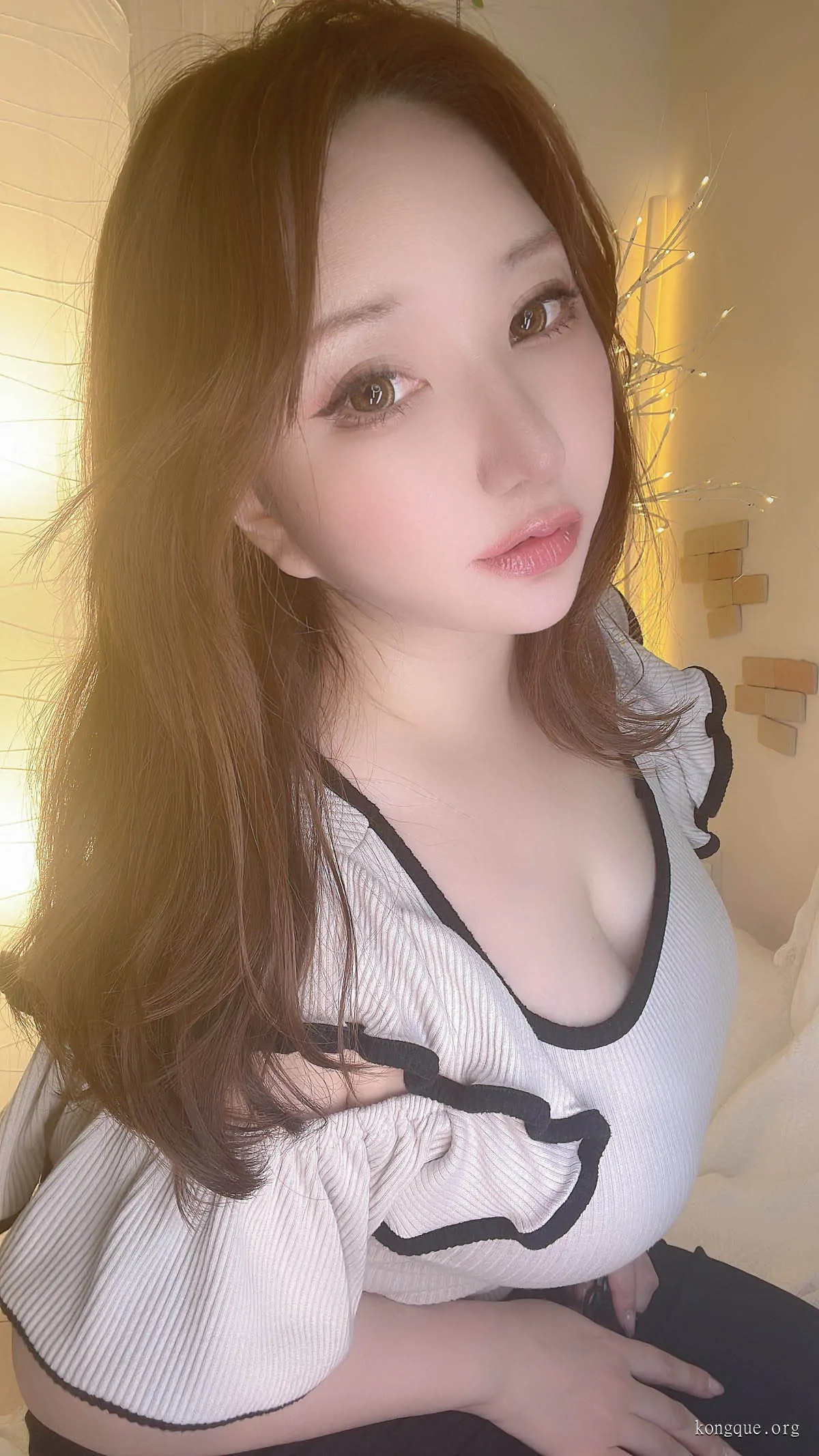 サク(saku) – 全套9期&随包视频[17.5G]