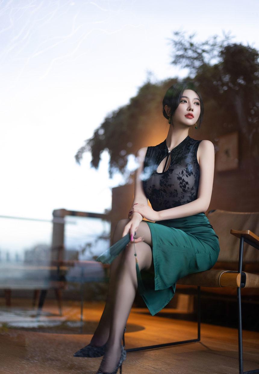 [XiuRen秀人网] 2024.11.01 No.9384 杨晨晨Yome [80+1P]