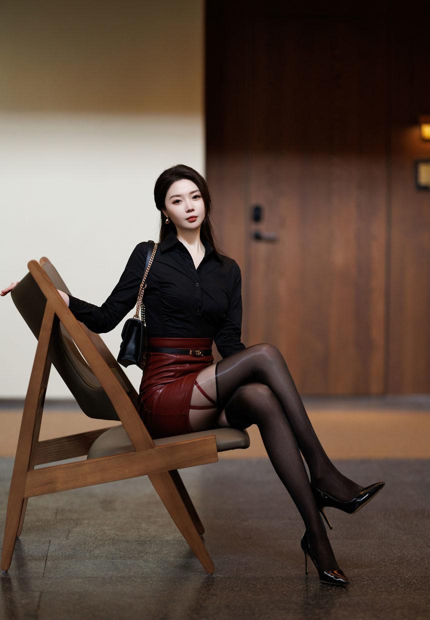 [XiuRen秀人网] 2025.03.19 No.10039 梦心玥 [91+1P]