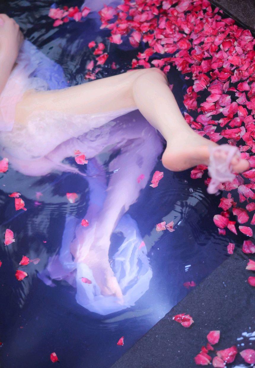 [XiuRen秀人网] 2025.01.17 No.9778 桃妖夭 [102+1P]