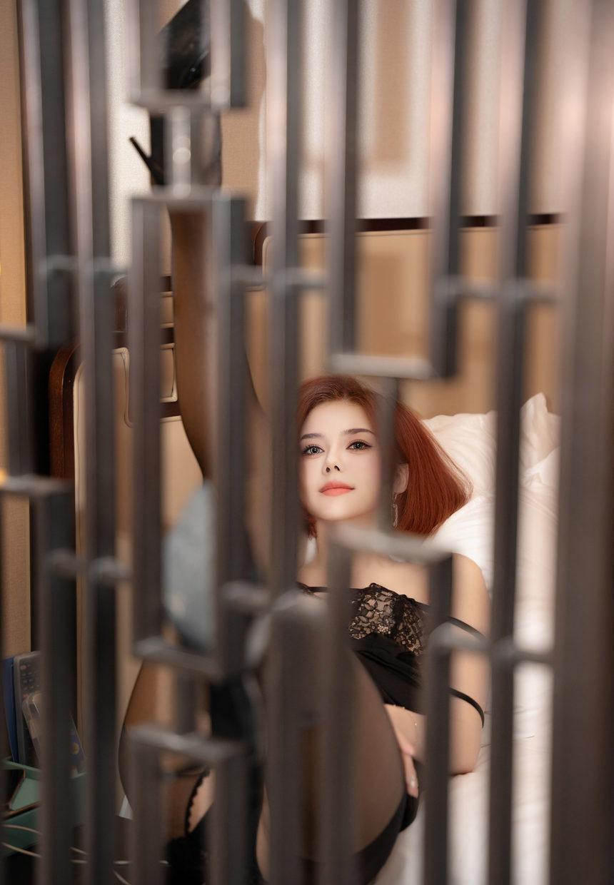 [XiuRen秀人网] 2024.09.26 No.9210 白芷yy [74+1P]