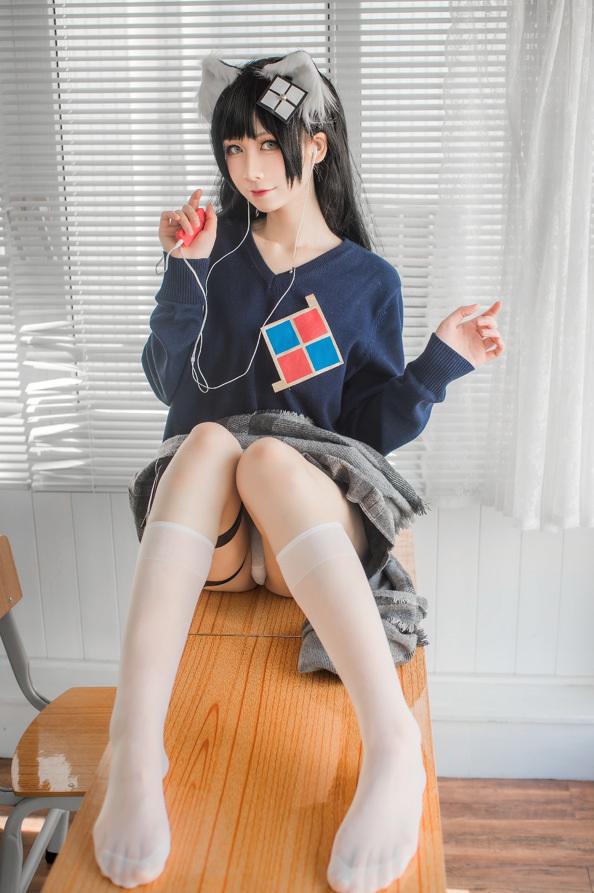 izumi泉桃子 – NO.03 纯白毕业季[40 – 189MB]