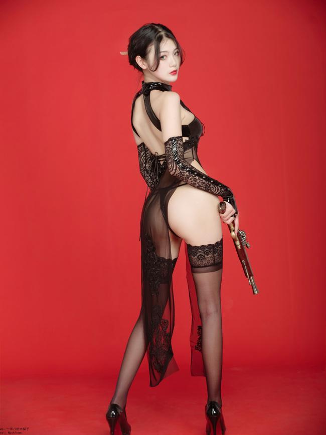 一米八的大梨子 – NO.17 旗袍纹 [10P-79MB]