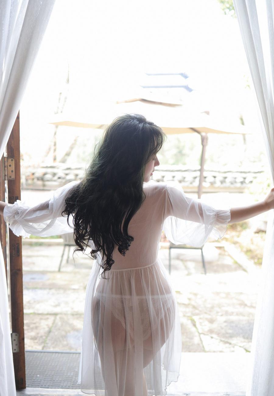 [XiuRen秀人网] 2024.02.19 No.8106 沈思怡 [69+1P]