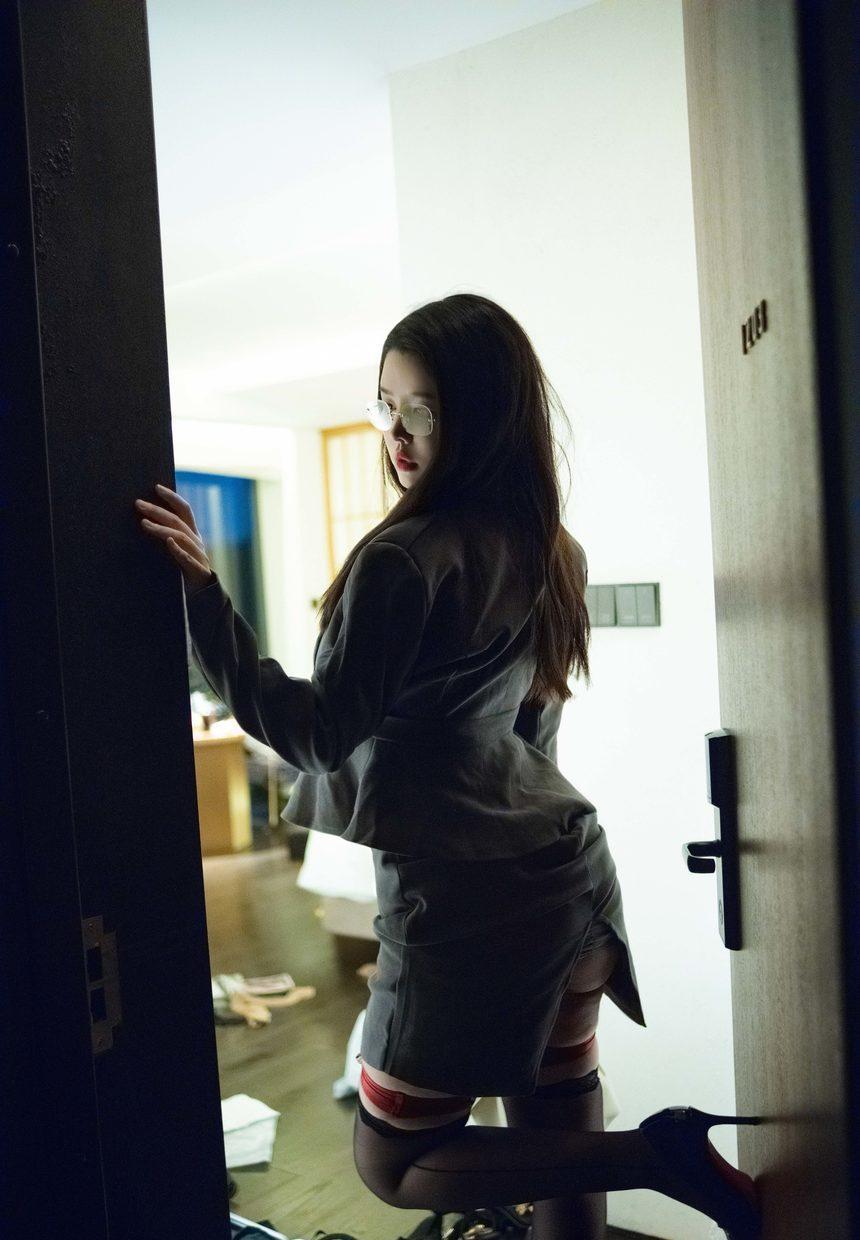 [XiuRen秀人网] 2024.10.15 No.9287 樱桃小犊子 [47+1P]