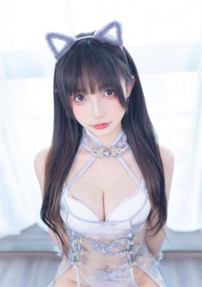 神楽坂真冬 – NO.117 羞涩喵喵[75P-157MB]