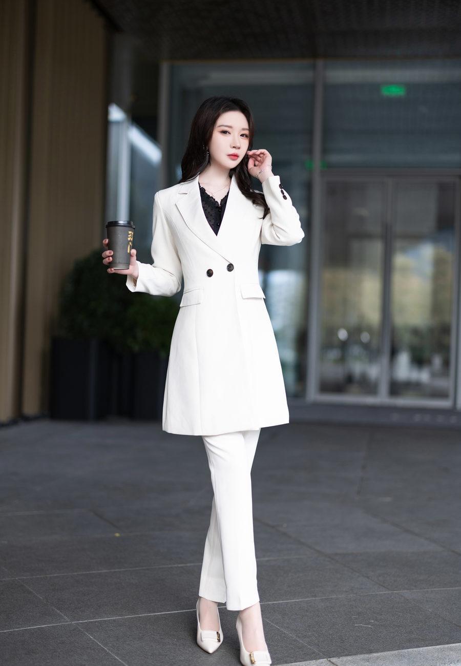 [XiuRen秀人网] 2024.04.08 No.8354 梦心玥 [90+1P]