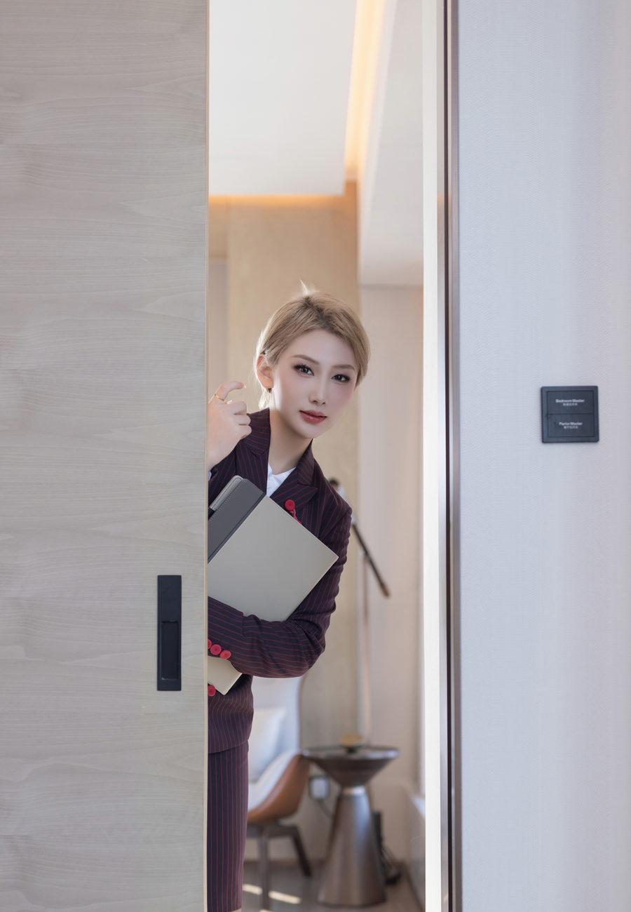 [XiuRen秀人网] 2024.01.31 No.8042 沈青黛 [78+1P]