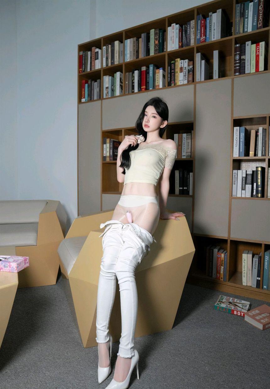 [XiuRen秀人网] 2024.05.31 No.8633 周于希Sally [91+1P]