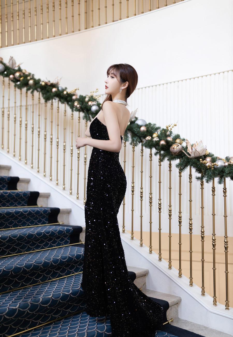 [XiuRen秀人网] 2024.01.18 No.7984  陆萱萱 [80+1P]