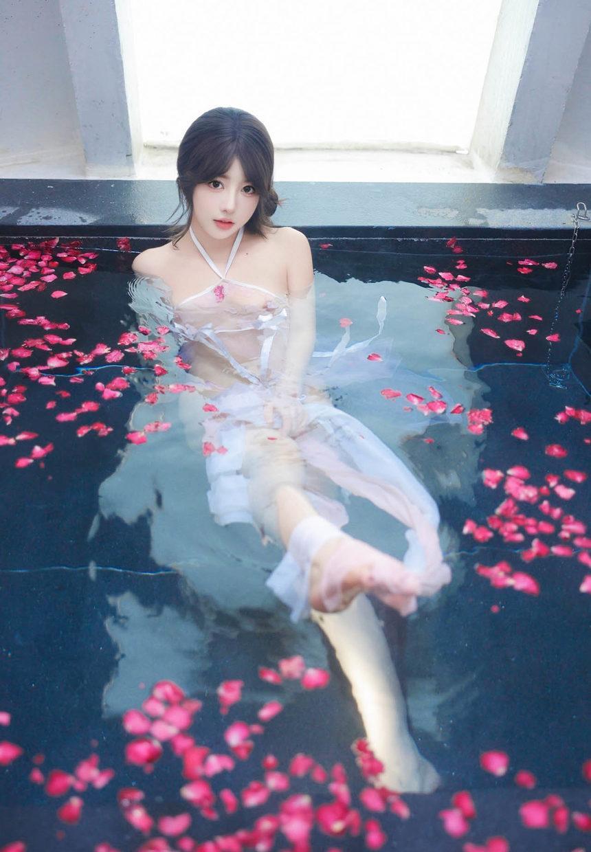 [XiuRen秀人网] 2025.01.17 No.9778 桃妖夭 [102+1P]