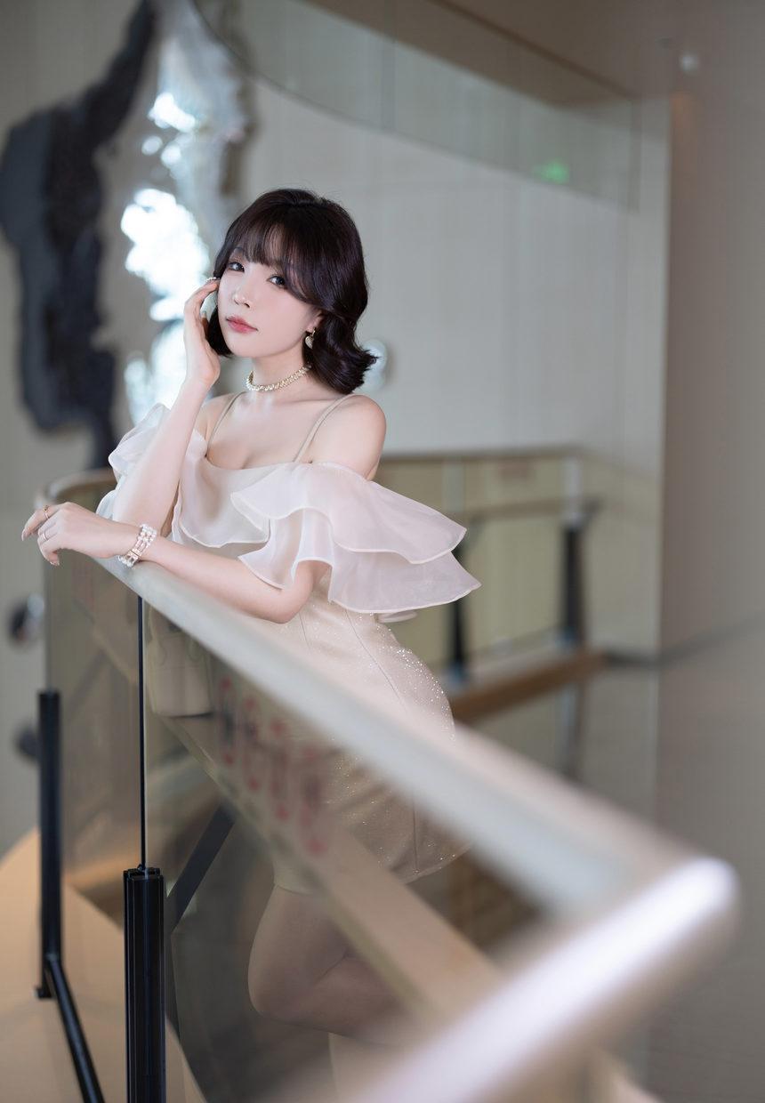 [XiuRen秀人网] 2024.07.25 No.8917 徐莉芝Booty [90+1P]