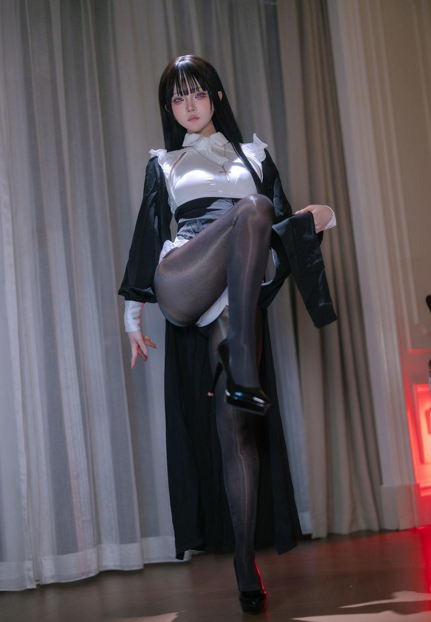 屿鱼 –  黑丝修女[40P-82.5M]