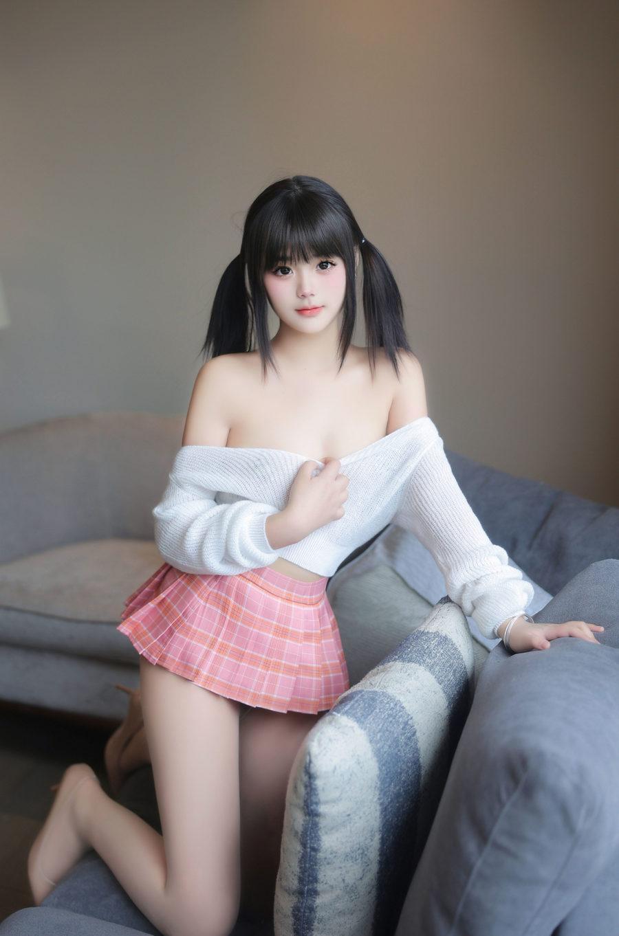 [XiuRen秀人网] 2024.04.17 No.8404 徐若兮 [82+1P]