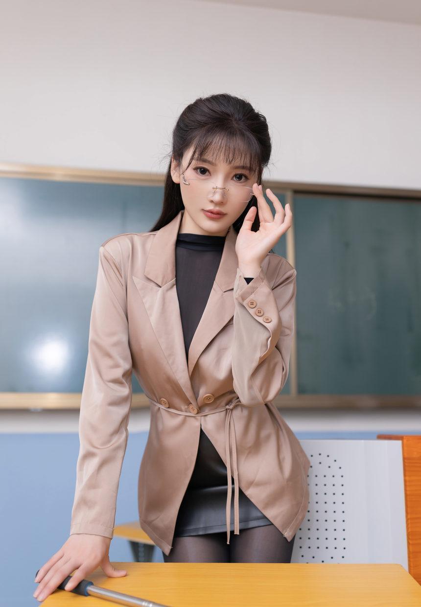 [XiuRen秀人网] 2025.07.17 No.10558 陆萱萱 [80+1P]