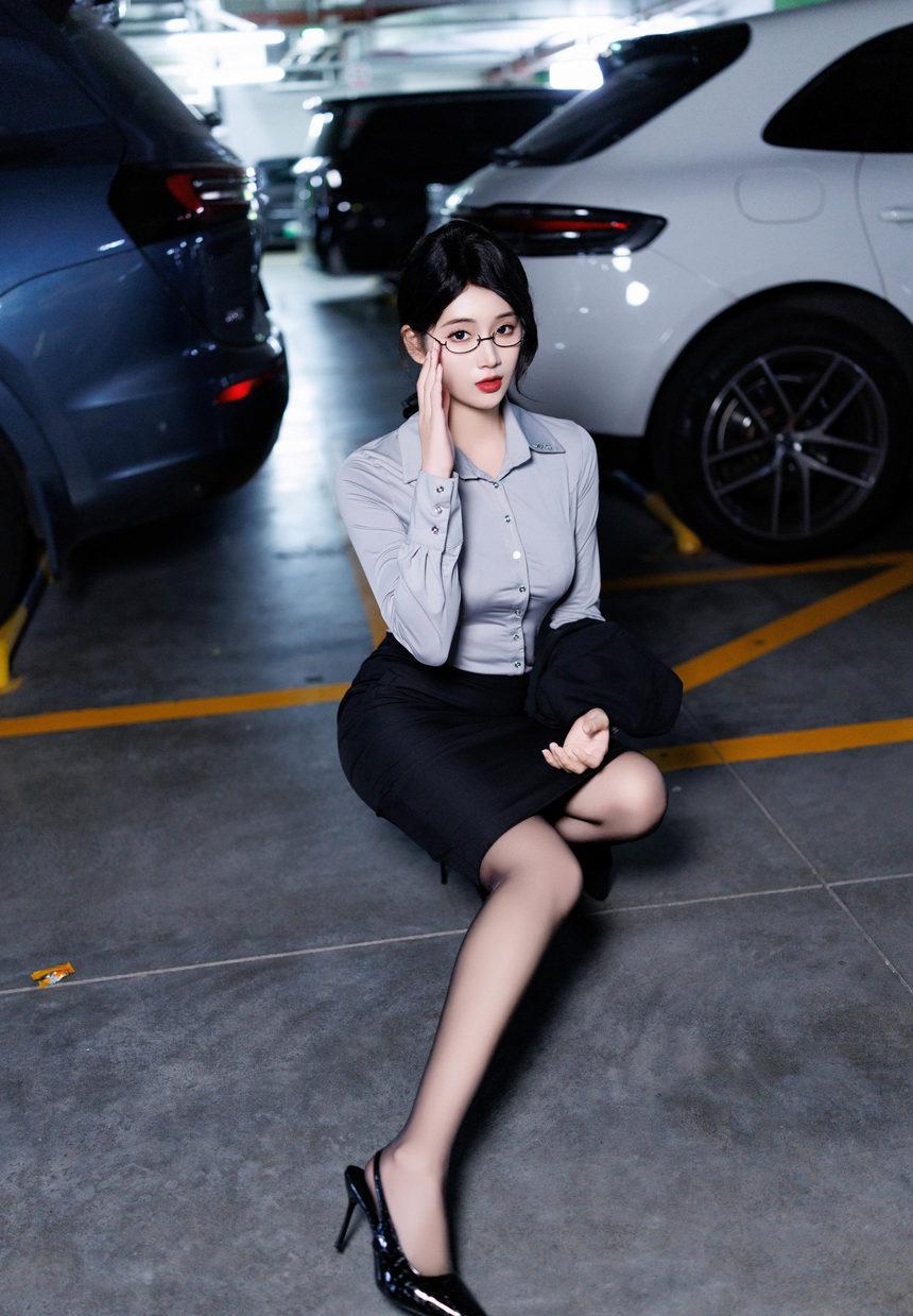 [XiuRen秀人网] 2024.12.09 No.9567 南乔 [90+1P]