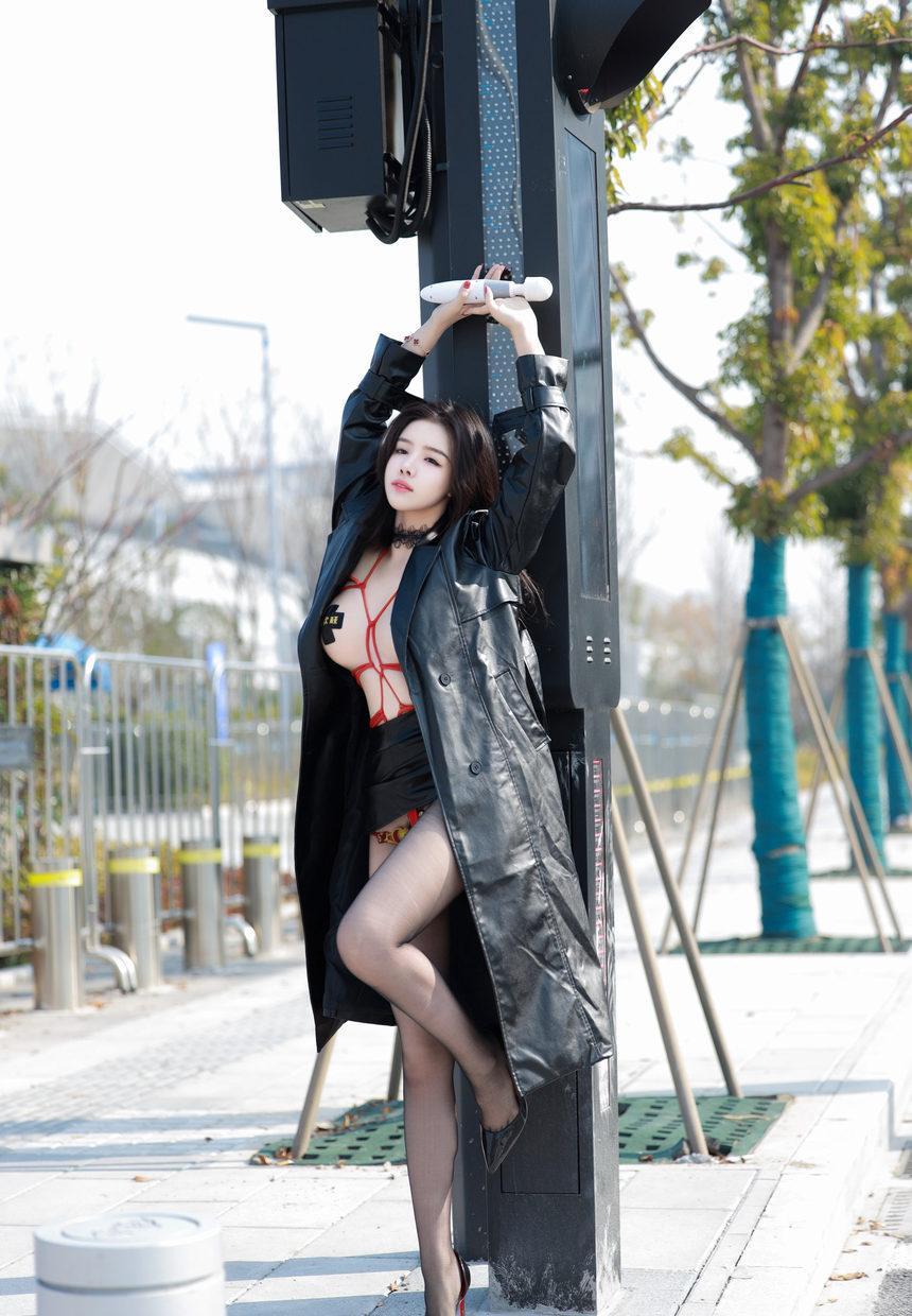 [XiuRen秀人网] 2025.02.08 No.9855 唐翩翩 [90+1P]