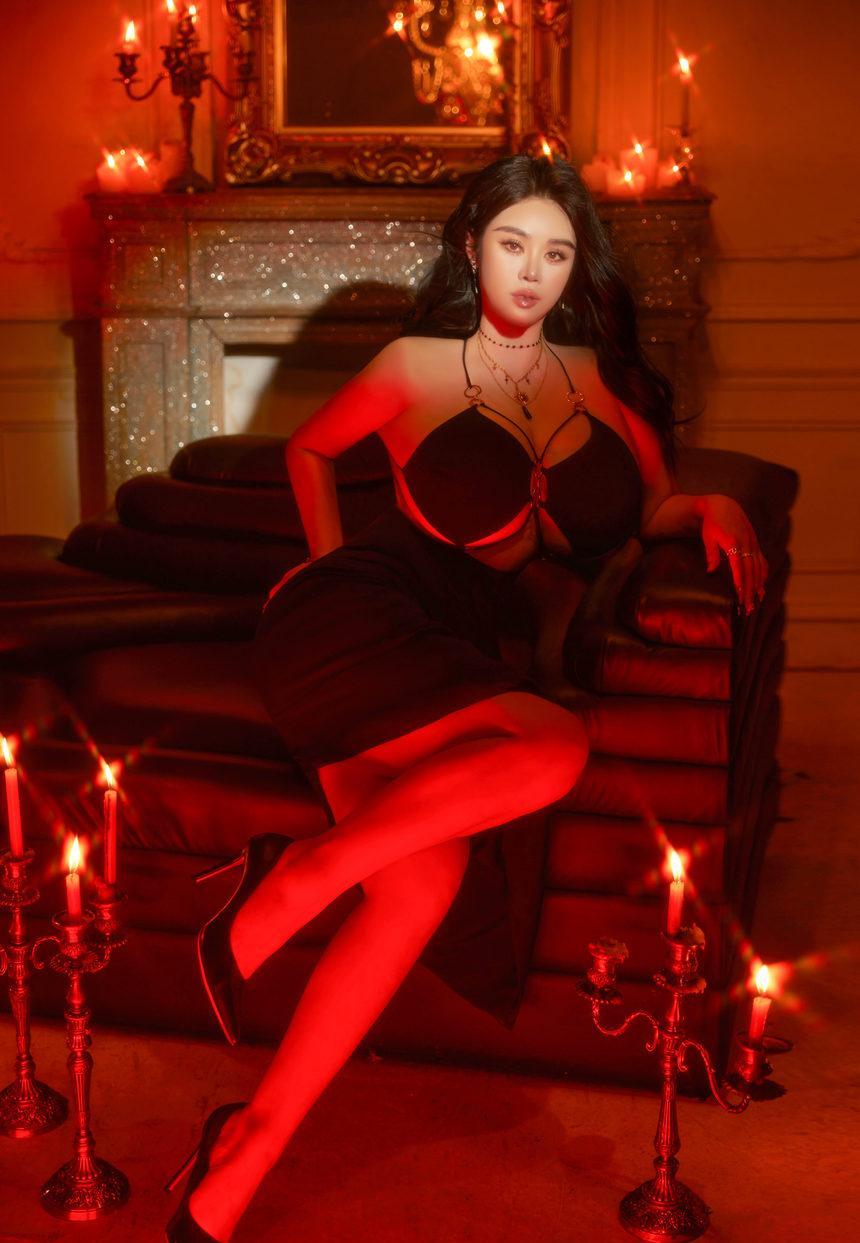 [XiuRen秀人网] 2024.07.18 No.8878 戴渃欣 [47+1P]