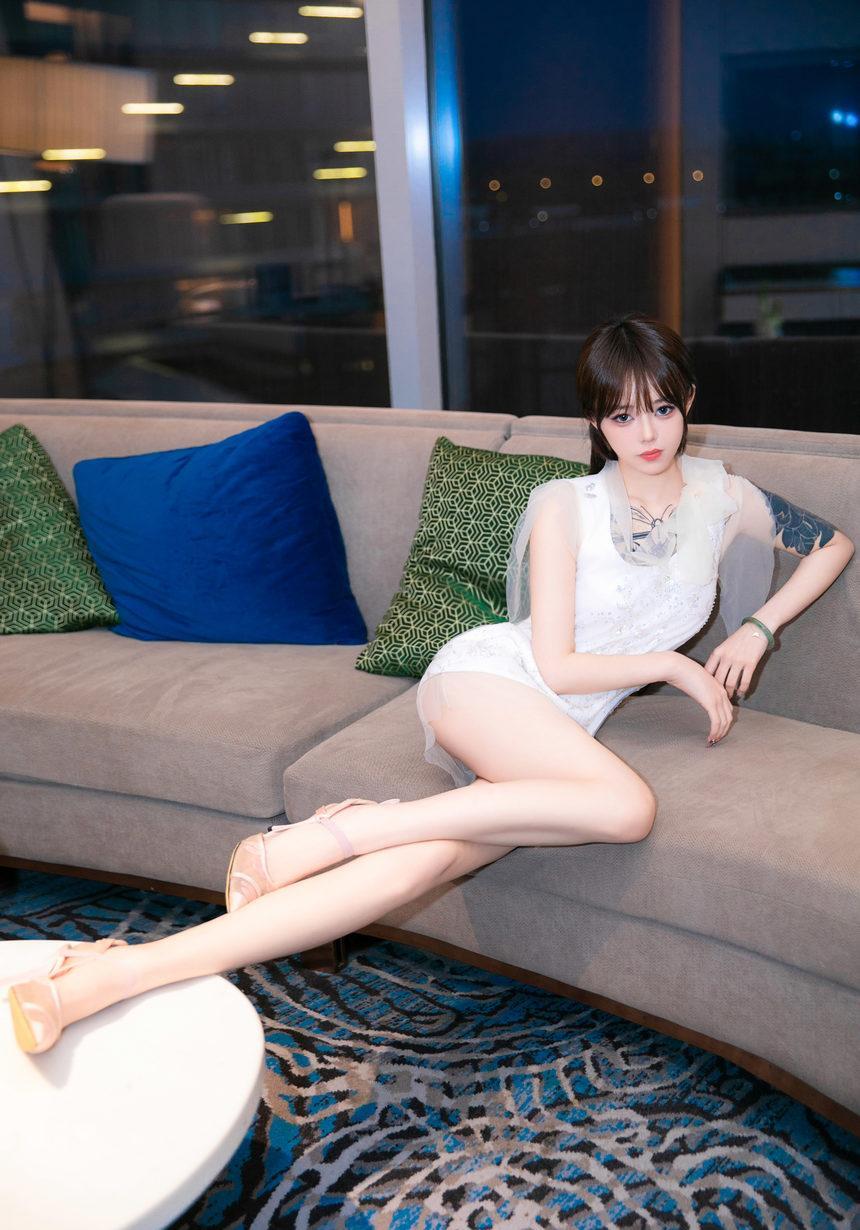 [XiuRen秀人网] 2024.06.13 No.8696 奶瓶. [81+1P]