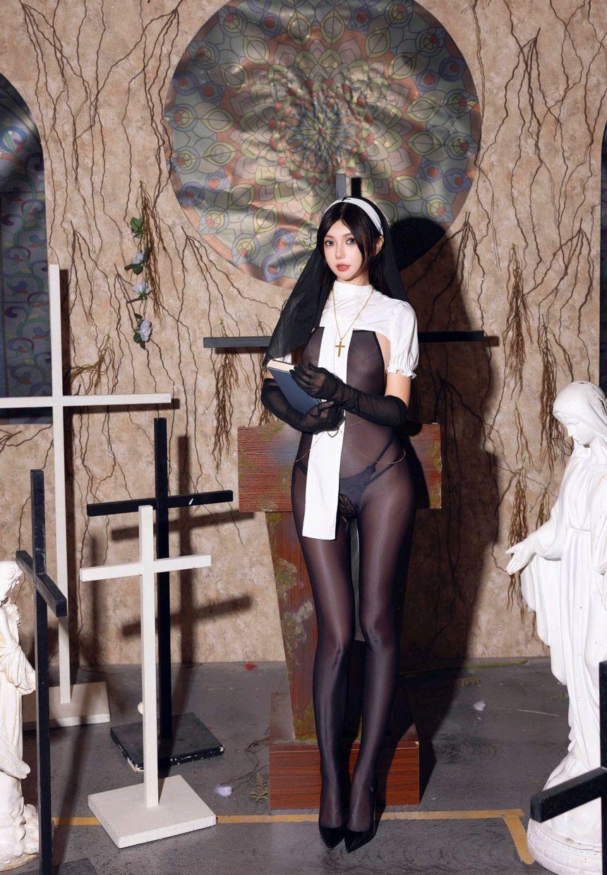 [XiuRen秀人网] 2025.01.17 No.9774 绮里嘉ula [79+1P]