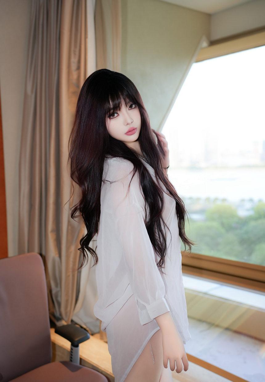 [XiuRen秀人网] 2024.08.12 No.9002 酒精阿姨 [77+1P]