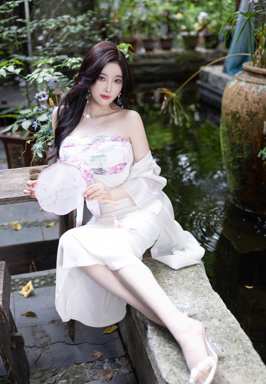 [XiuRen秀人网] 2024.07.26 No.8926 杨晨晨Yome [80+1P]