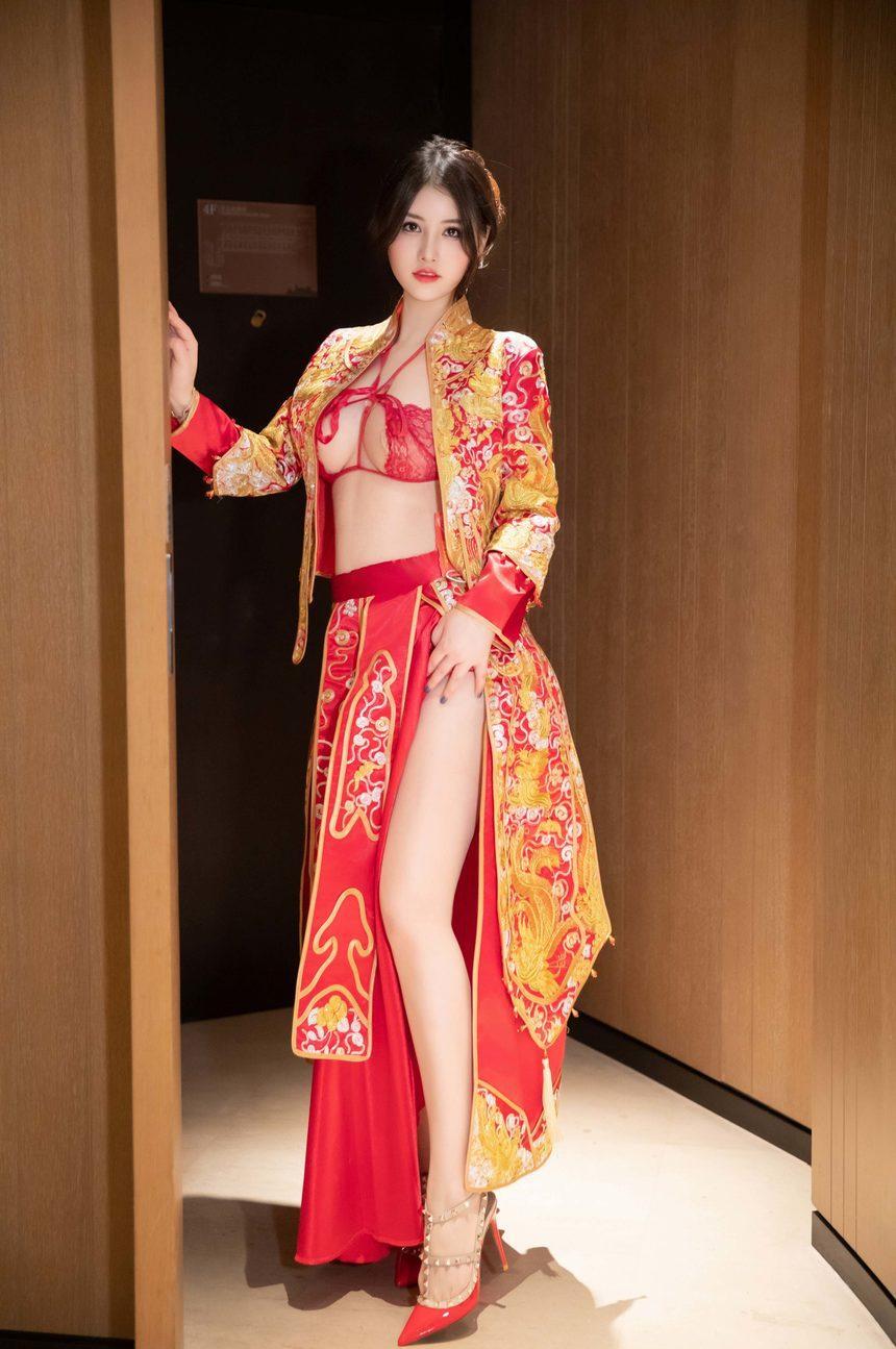 [XiuRen秀人网] 2024.11.22 No.9494 诗诗kiki [83+1P]