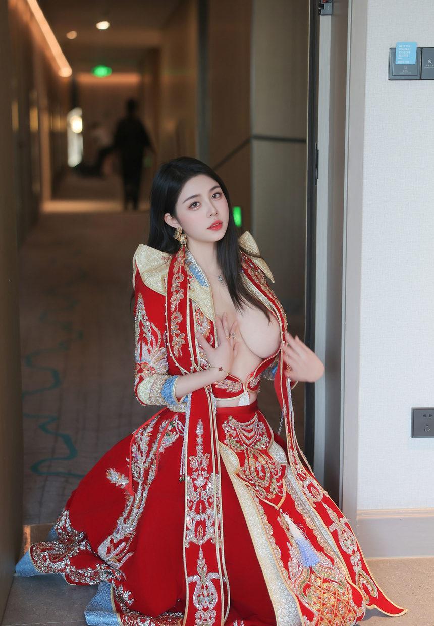 [XiuRen秀人网] 2025.02.11 No.9869 林若凡F [76+1P]