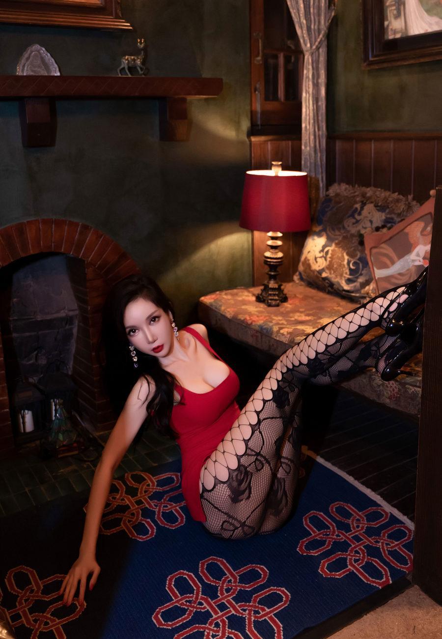 [XiuRen秀人网] 2024.05.13 No.8526 陈怡曼——长腿御姐 [86+1P]