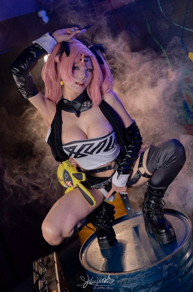 咬一口兔娘 NO.174 9月作品『妮可三百窟』Shake it [134P1V-1.80GB]