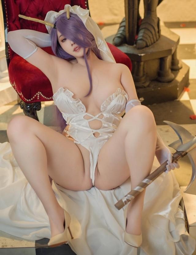 麻花酱 NO.69 金鹿号[20P1V-220M]