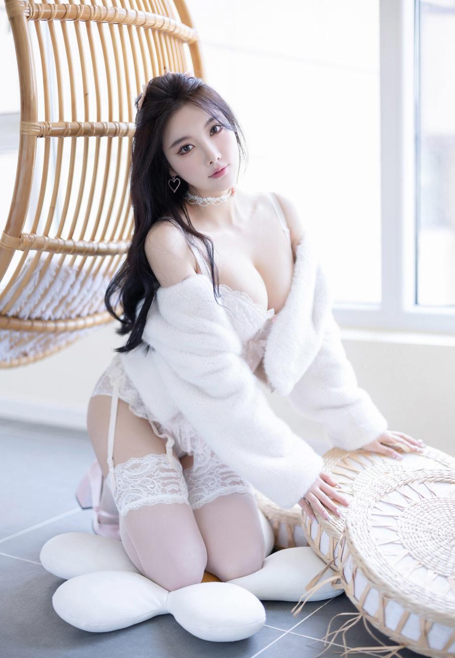 [XiuRen秀人网] 2024.05.20 No.8570 杨晨晨Yome [80+1P]