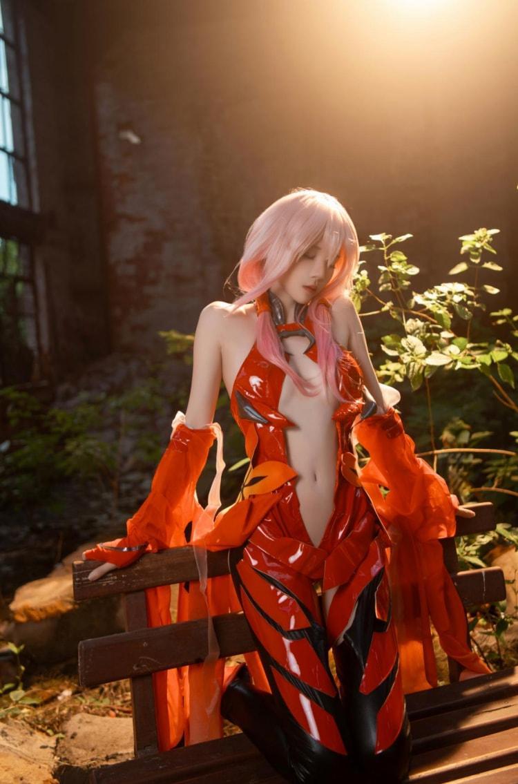 桜桃喵 – 罪恶王冠-楪祈-快来一看