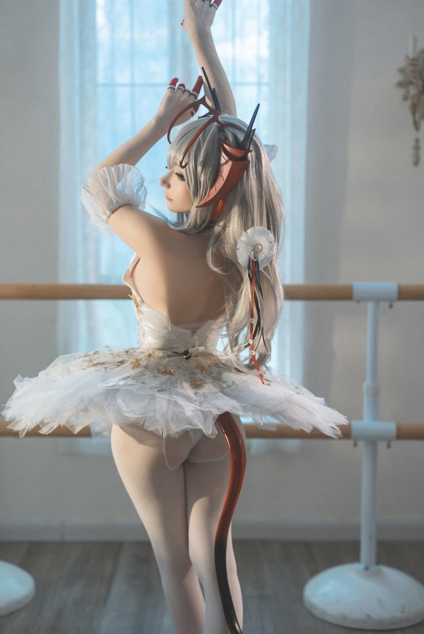 是三不是世w – 明日方舟-W芭蕾-最佳作品